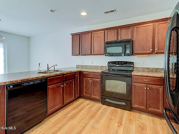 4th image of 6421 Fawn Settle Drive