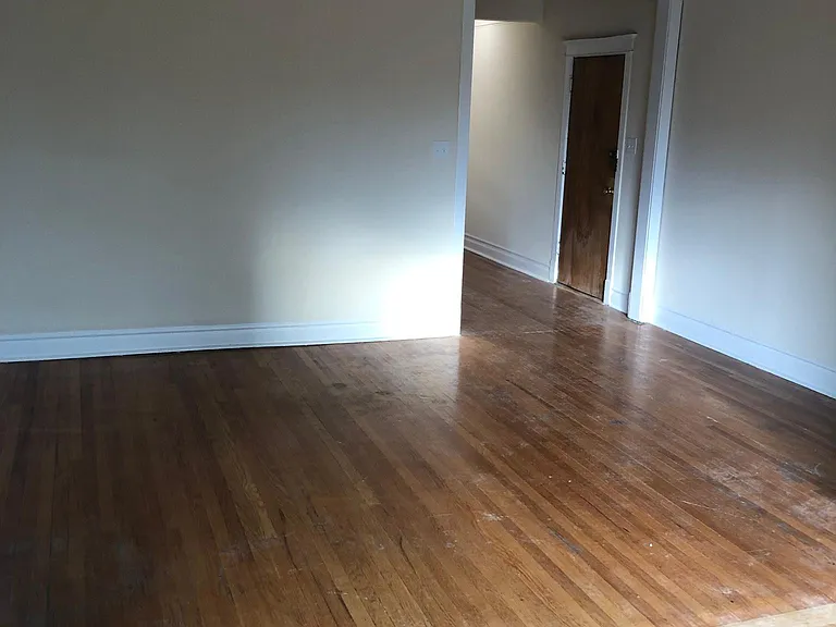 5635 N Wayne Ave #3 — Photo 4