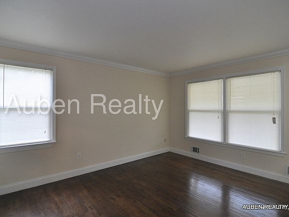 2nd image of 3010 Jeanne Rd