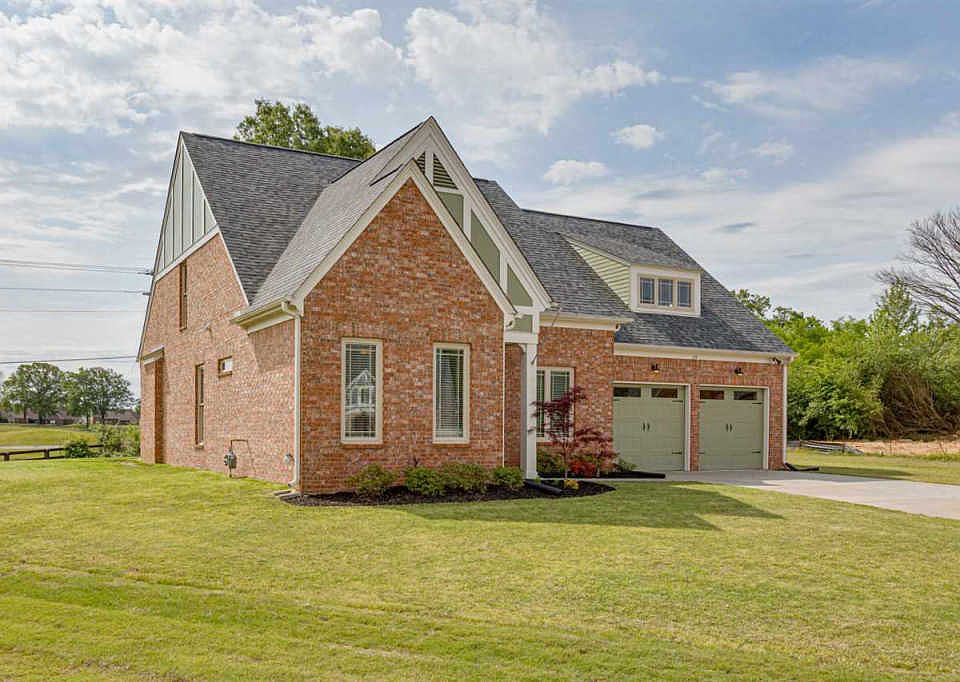 1st image of 20 Aberdeen Dr