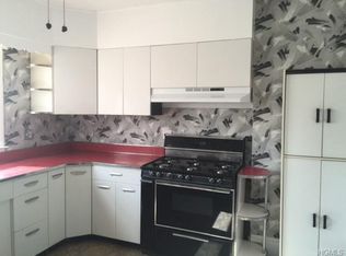 420 Dyckman St, Peekskill, NY 10566