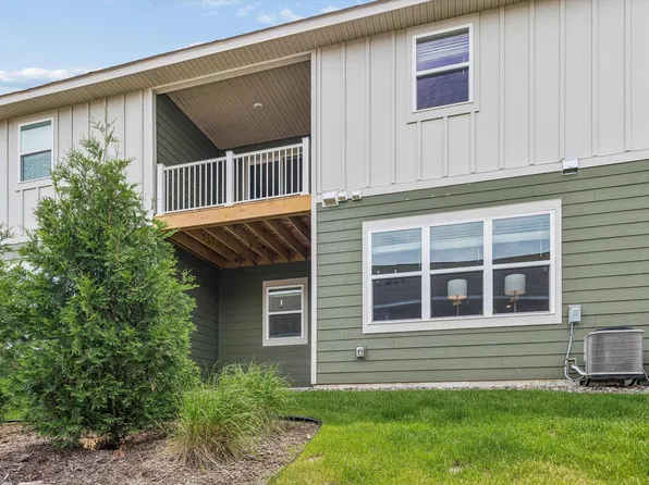 16451 Jaffna Pl, Lakeville, MN 55044