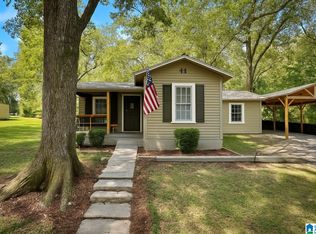 1904 Self St, Leeds, AL 35094