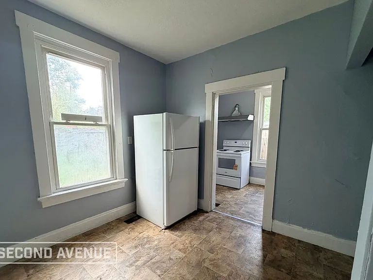 417 Franklin St — Photo 5