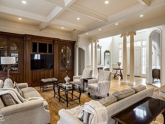 4th image of 1140 Laurelwood