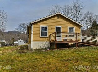 267 Avena Rd, Black Mountain, NC 28711
