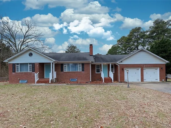 1542 Laurens Rd, Gloucester Point, VA 23062