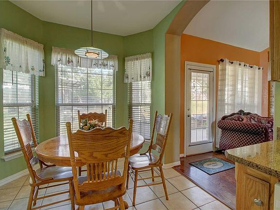 5th image of 5101 Knight Dr