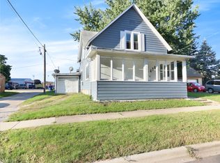 614 Pine St, Dekalb, IL 60115
