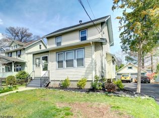 119 Amsterdam Ave, Roselle, NJ 07203