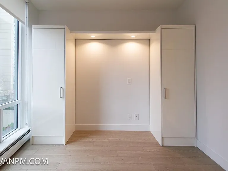 1283 Howe St #701 — Photo 6