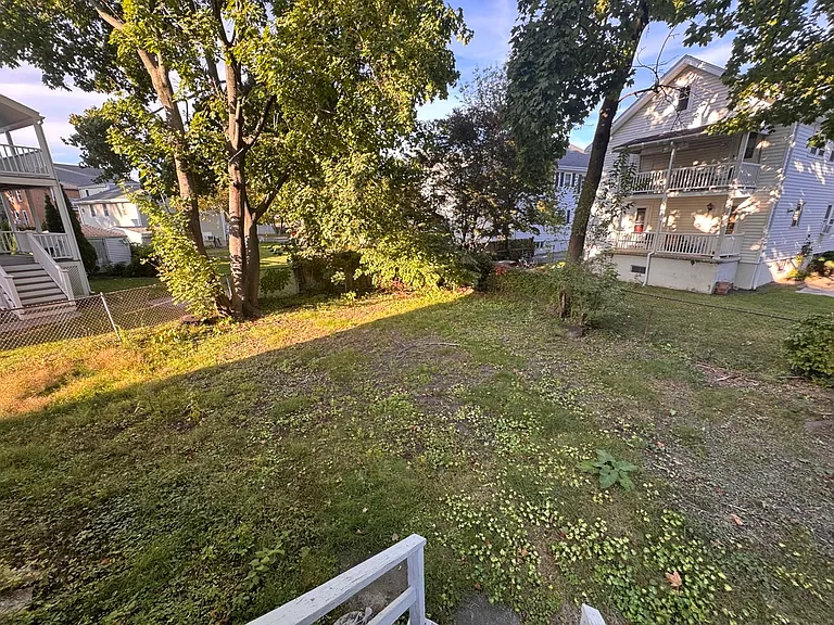 44 Wilson Ave — Photo 21
