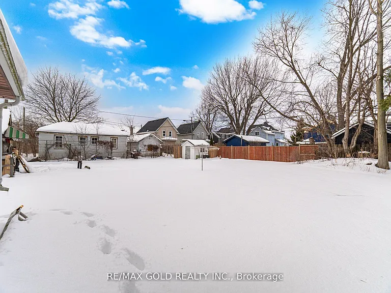 4445 Simcoe St — Photo 43