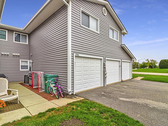2nd image of 17482 W Chestnut Ln #0