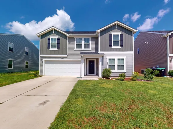 135 Maple Tree Ln, Clayton, NC 27527