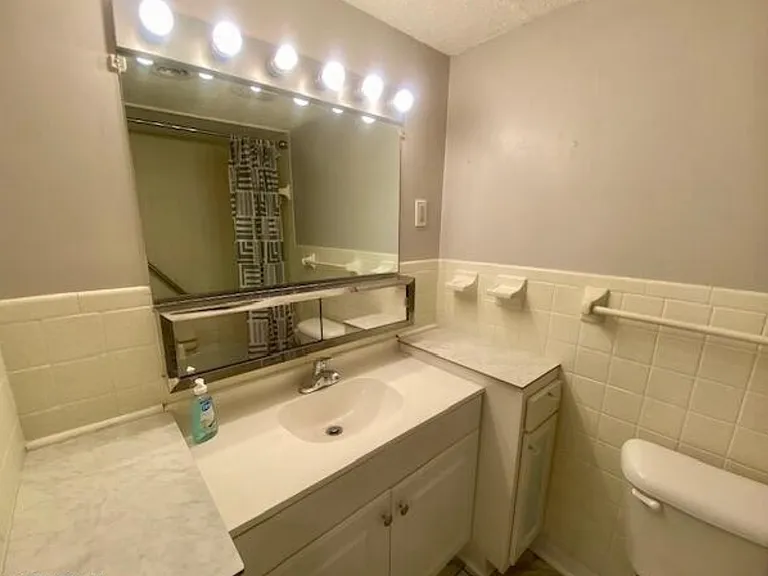 1625 Woodrow Dr #403 — Photo 14