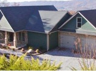 516 Wood View Ct, Kingsport, TN 37664