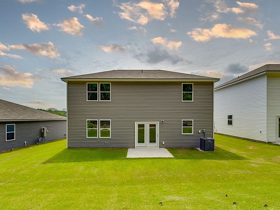 Rosella Exterior TD106 with a spacious backyard.