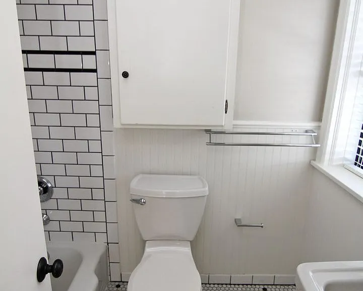 534 E Front St — Photo 30