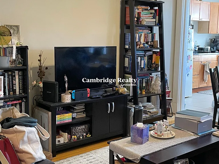 33 Highgate St #6T — Photo 17