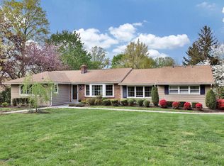 83 Iler Dr, Middletown, NJ 07748
