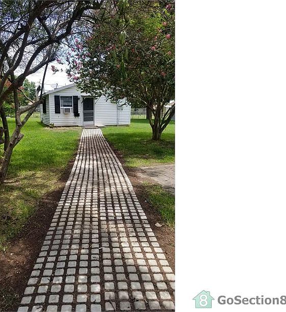 1st image of 8011 Bronco Ln