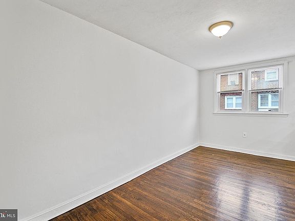 4th image of 1246 Wycombe Ave