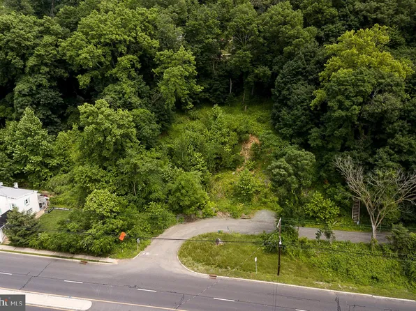 2 & 4 Weeden St, Lambertville, NJ 08530