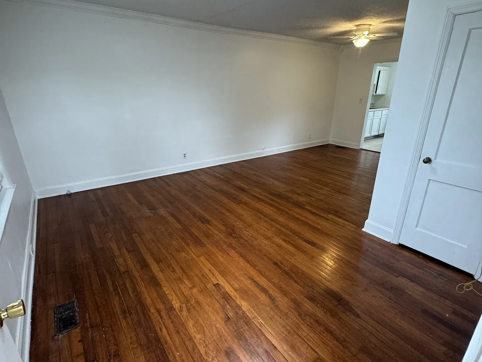2 bed, 1.0 bath, 800 sqft, $1,150 — Photo 3