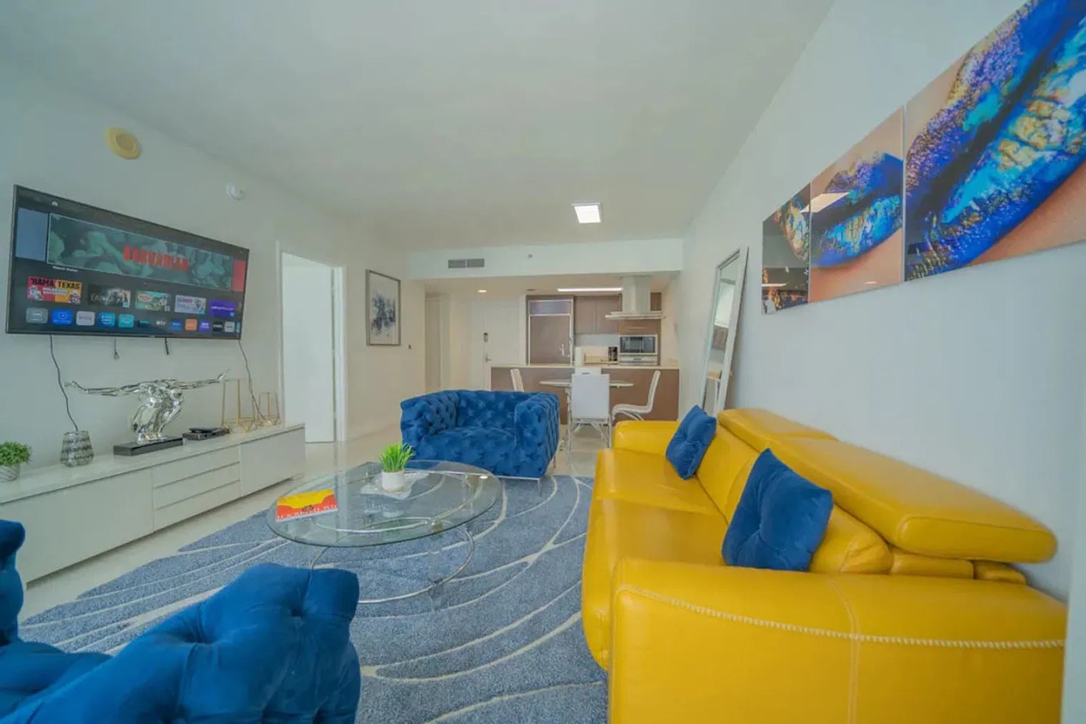 1 bed, 1.0 bath, 8395 sqft, $10,918 — Photo 1