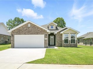 204 Belgian Blue Blvd, Carl Junction, MO 64834