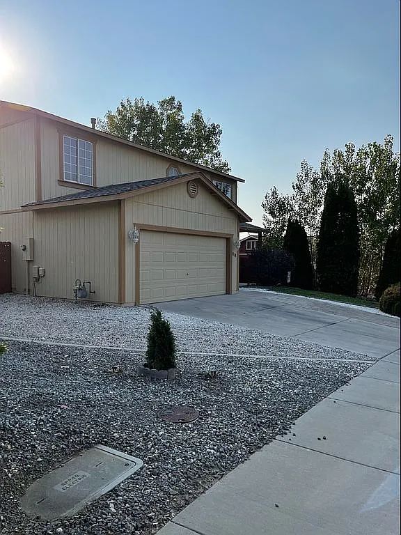 818 Tradewinds Ct photo 1