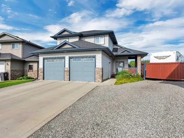 6703 W 58th St, Rocky Mountain House, AB T4T 1V7
