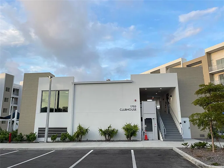 1709 N Tamiami Trl #208 — Photo 14