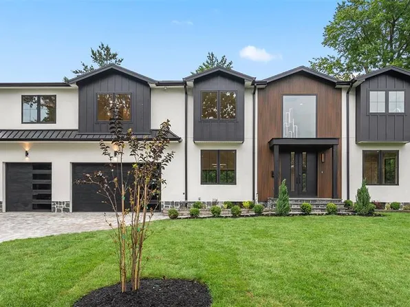 28 Grandview Ter, Tenafly, NJ 07670