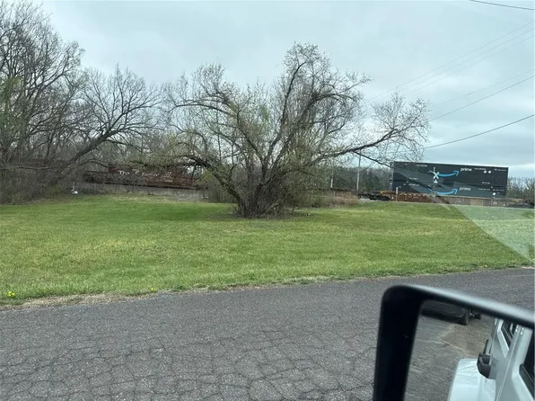 E 5th St, Edgerton, KS 66021