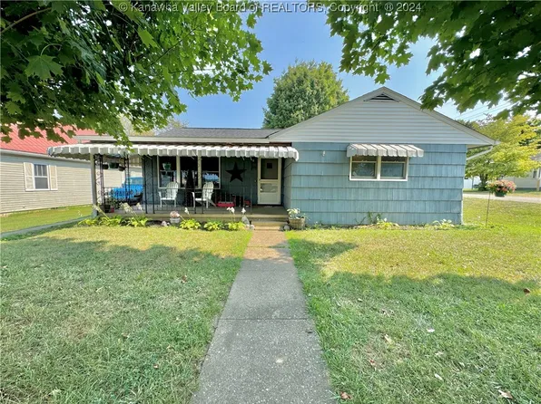 199 Maple St, Mason, WV 25260