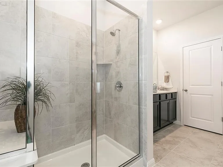 108 Otella St — Photo 11