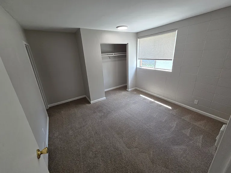 Campus View Apartments — Photo 21