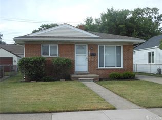 925 E Guthrie Ave, Madison Heights, MI 48071