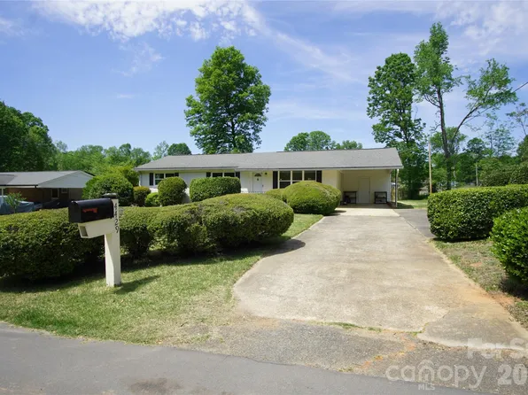 4429 Dawnwood Dr, Gastonia, NC 28056