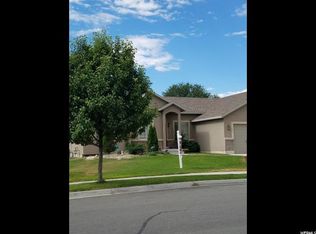 1329 S Lake View Terrace Rd, Saratoga Springs, UT 84045