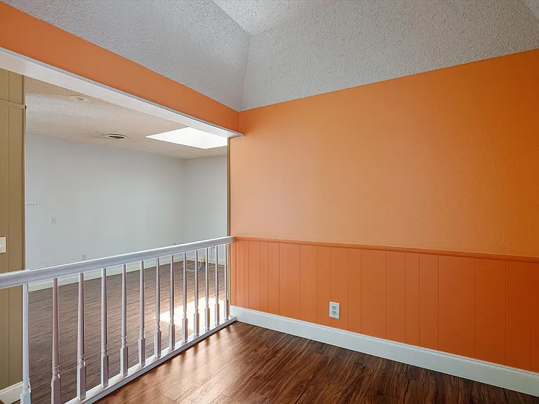 2106 Allred Dr — Photo 12