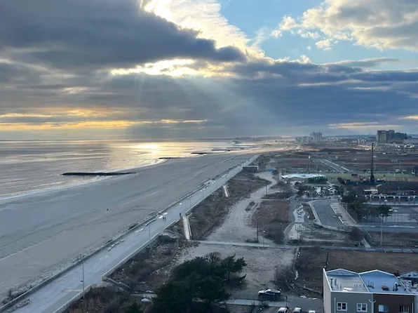 122 Beach 26th St, Far Rockaway, NY