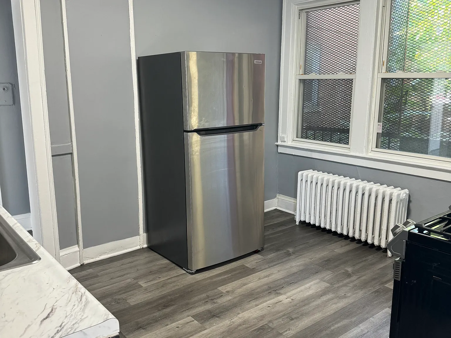 1 bed, 850 sqft, $1,295 — Photo 2