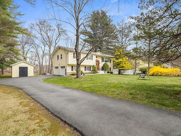 2nd image of 10 Cottage Lane
