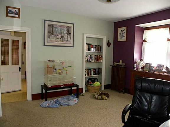 3rd image of 111 Cherry St