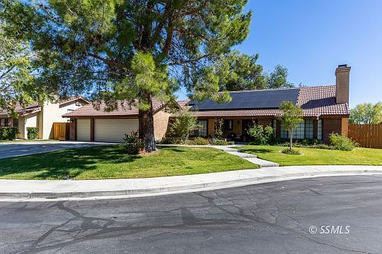 1st image of 1016 Meadowview Ln