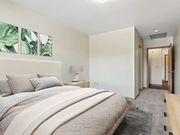 Ventura Park Plaza Apartments