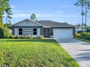 1108 Bainbridge St E, Lehigh Acres, FL 33974